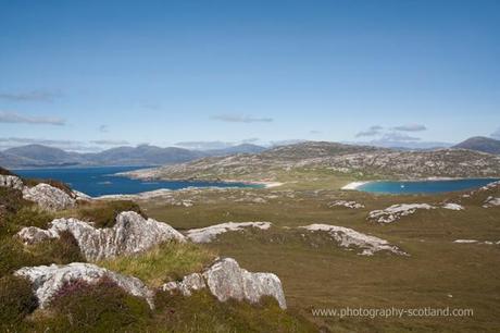 Photo - Taransay's isthmus, seen from the West side, Outer Hebrides, Scotland