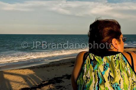 PHOTOGRAPHS FOR A MAGNIFICENT MONDAY: A MOTHER AND CHILD REUNION