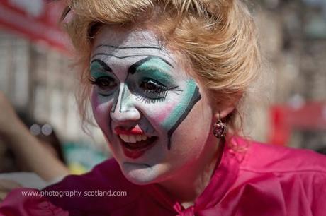 Photo -  street performer at the Edinburgh Fringe 2011, Scotland