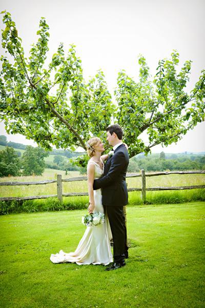 English wedding blog real wedding photography from the UK (21)