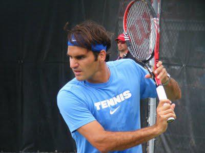 Roger Federer has a Rogers Cup Fail