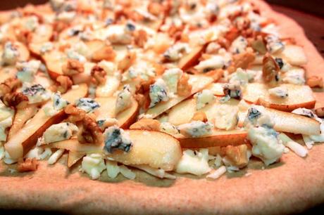 Pear, Gorgonzola and Walnut Pizza