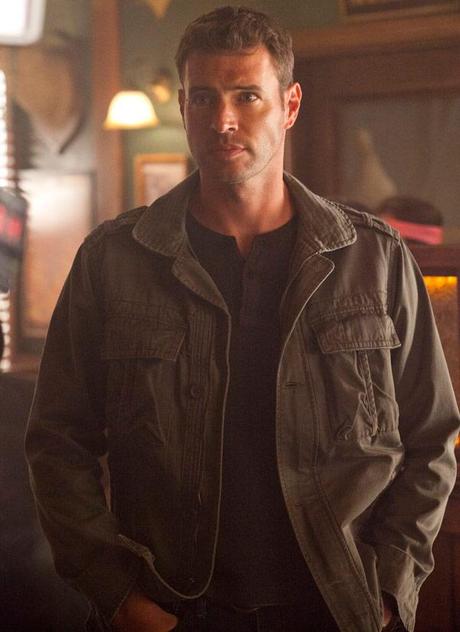First look at Scott Foley in True Blood: does he come in peace?