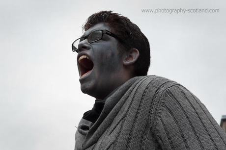 Photo - painted face of a street performer at the Edinburgh Fringe, Scotland