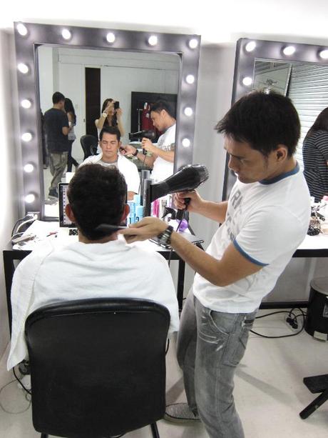 Gary V. Gets Airbrushed – M. Lhuillier Shoot by Xander Angeles