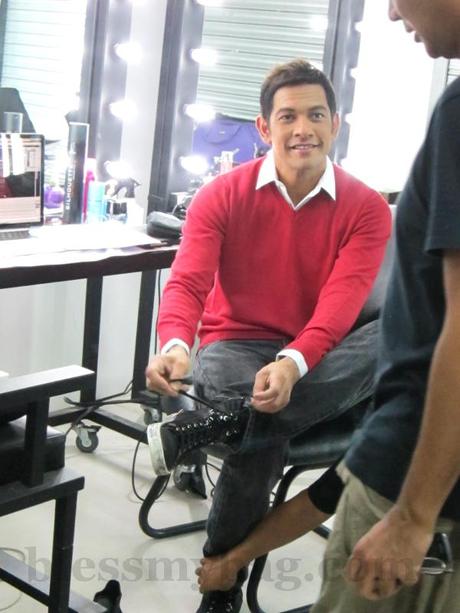 Gary V. Gets Airbrushed – M. Lhuillier Shoot by Xander Angeles