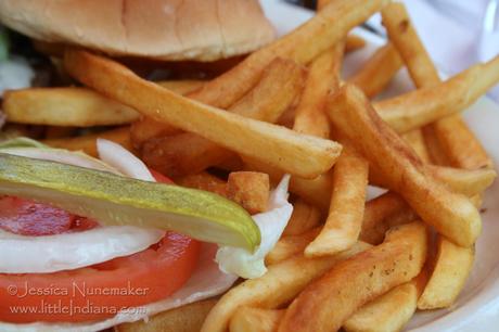 Wheatfield, Indiana: Schnick's Good Eats Burger and Fries
