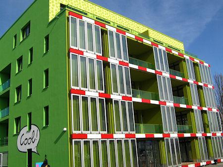 Algae-Powered Apartment Complex Blooms In Hamburg