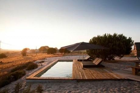 Casas Na Areia by Aires Mateus