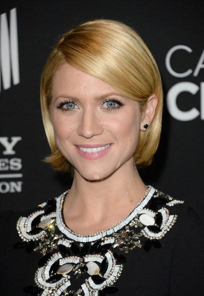 Brittany+Snow+Short+Hairstyles+Bob+5ci1-VaVsxwl