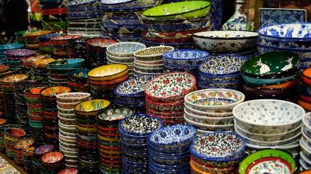 piles of plates in the grand bazar