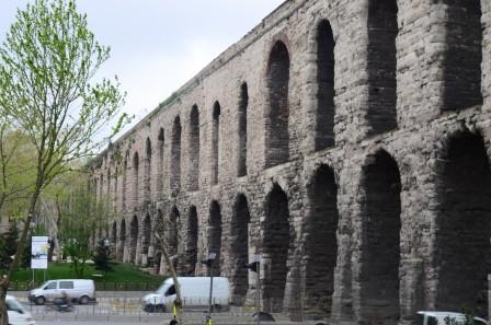 aqueduct in istanbul