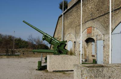 Cannon Operation Dynamo Museum Dunkirk