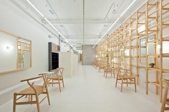 Beauty Salon by Yasunari Tsukada Design