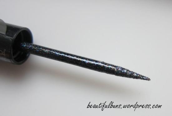 Hera Lune Smoky Spangle Eyeliner (1)