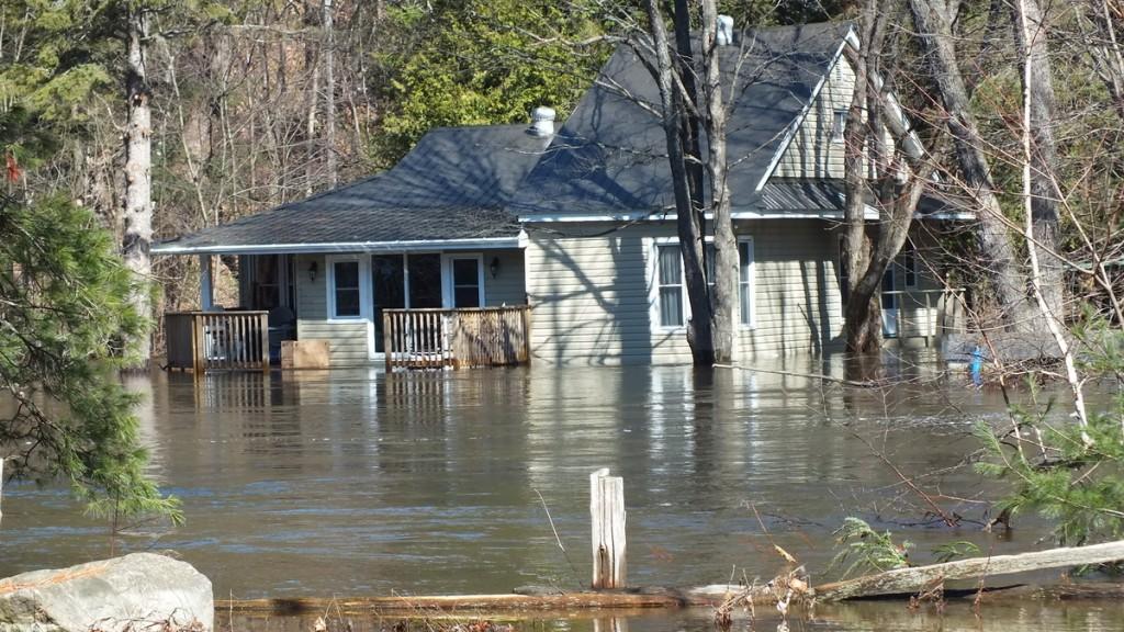 Big East River flood zone - flooded house - Huntsville, Ontario - April 21 2013