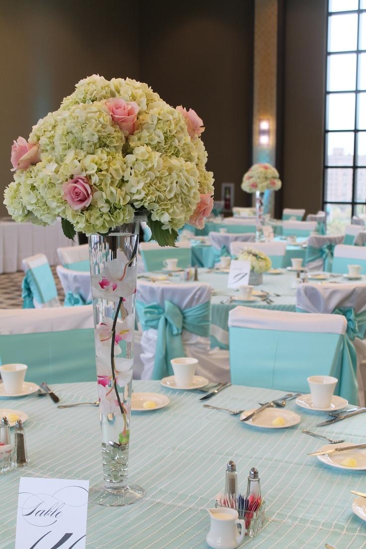 Delicate Wedding Flower Centerpieces