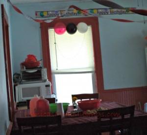 He done good decorating.