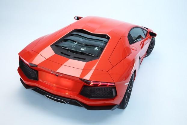Lamborghini “Aventador”