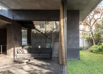 Residence in Kato Kifissia by Tense Architecture Network