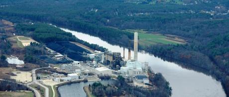 Coal-fired power plant on the Merrimack River in Bow, N.H. The plant discharges warmed water to the river which then transports, dilutes, and re-equilibrates heat (Courtesy of ASSIST Aviation Solutions)