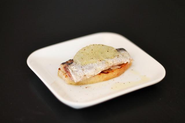 Sardine with grilled bread and lemon #80