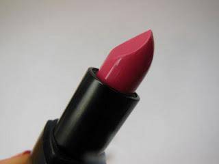 Lippy Girl Organic Lipstick - GO GET SOME!!! :)