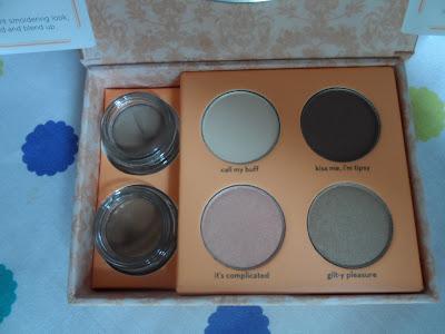 Benefit World Famous Neutrals