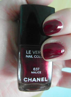 Chanel Nail Vernis in Malice Review and Swatches