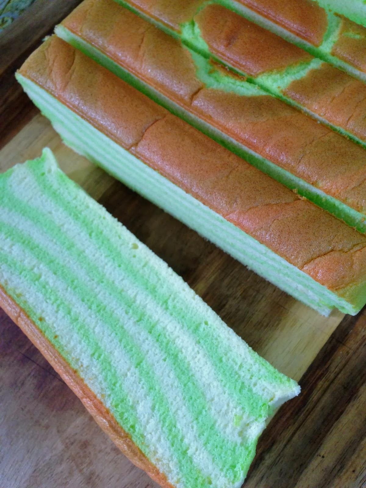 Pandan ogura (xiang si) or spongecake:D