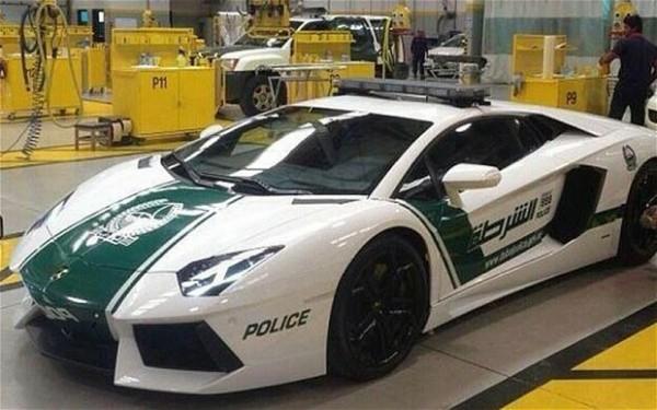 dubai-police-lamborghini