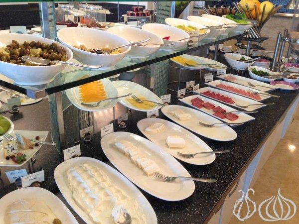 Le_Royal_Hotel_Dbayeh_Breakfast24