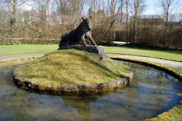 Hog Statue Jardin d'Annevoie