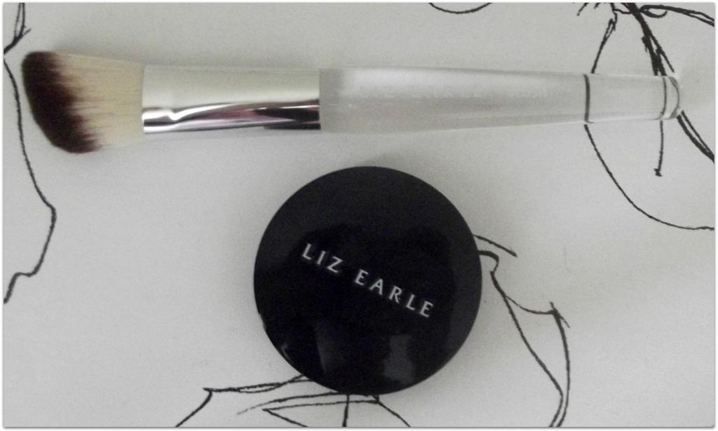 Liz Earle, Healthy Glow Powder Blush, Camellia, Liz Earle Blush Brush, Review