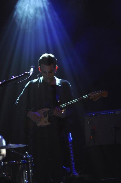 Daughter 2 531x800 DAUGHTER CHARMED AT BOWERY BALLROOM [PHOTOS]