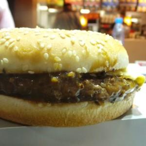 McDonalds_Lebanon_French_Pepper_Burger_Taste_World15