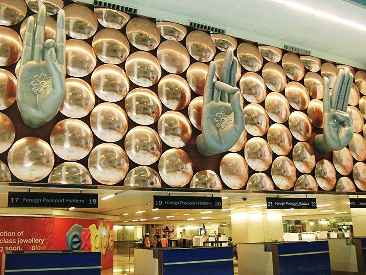 delhi-airport-mudras