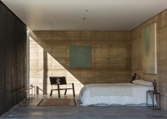 Tucson mountain retreat by DUST