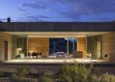 Tucson mountain retreat by DUST