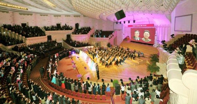 May Day concert by the U'nhasu Orchestra at the People's Theater in Pyongyang (Photo: Rodong Sinmun)