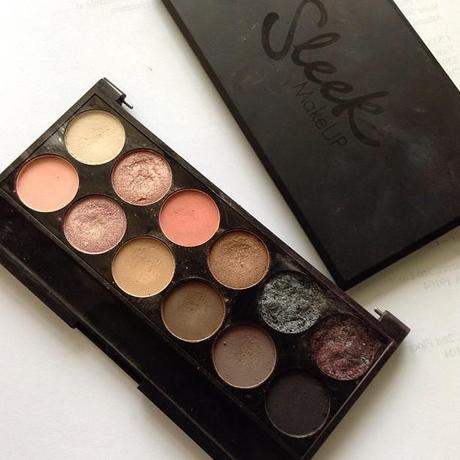 In My Traveling Traincase: Sleek i-Divine Oh So Special Palette