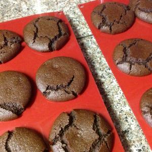 Guest Blogger: Rubber Cowgirl (Saving the World One Bite at a Time) – Bon Bon Brownies