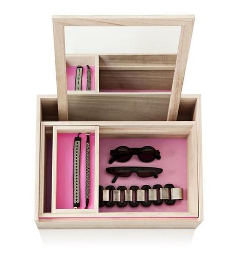 Balsa wood storage box for a vanity or bedroom, best for storing jewelry and accessories. From Nomess Copenhagan