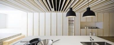 Oak showroom by Anna & Eugeni Bach