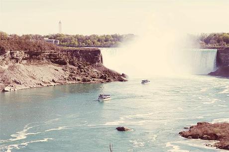 niagra MY STYLE // FLOWER GARLAND // NIAGRA FALLS