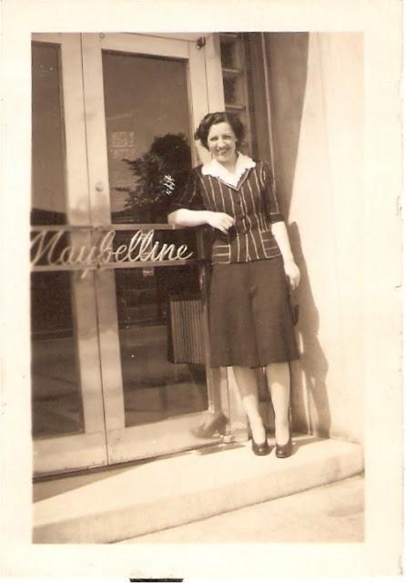 PURE NOSTALGIA...The Original Maybelline Building in Chicago, Then and Now... 1915 - 2013