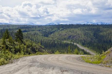 beautiful-roads-around-the-world-12