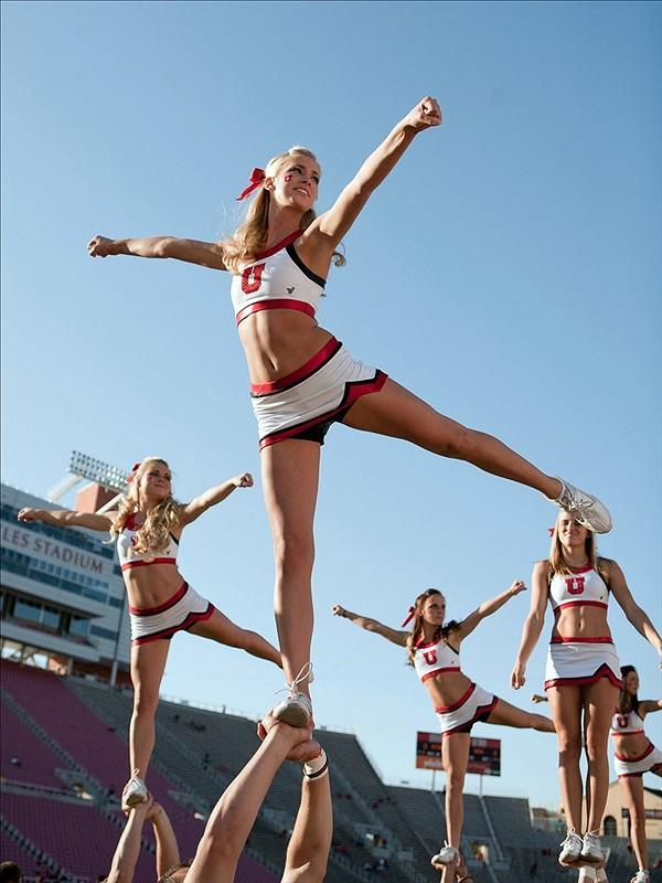 Utah Cheerleaders Rock!