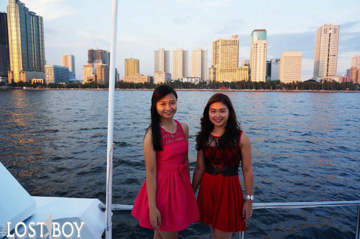 Manila Bay Sunset Cruise on a Yacht