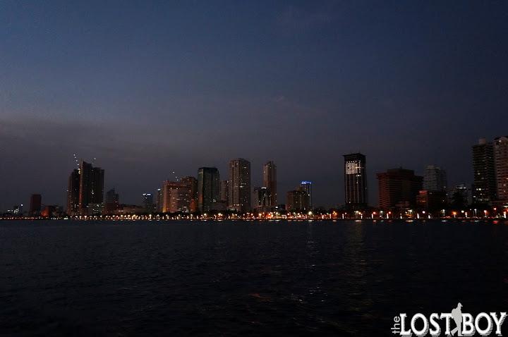 Manila Bay Sunset Cruise on a Yacht